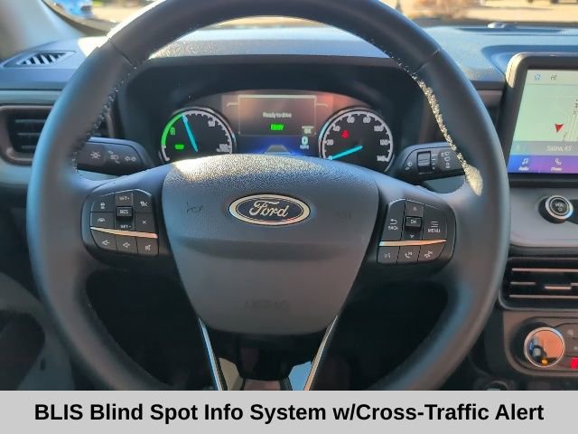 Used 2023 Ford Maverick Lariat w/ Lariat Luxury Package image 11