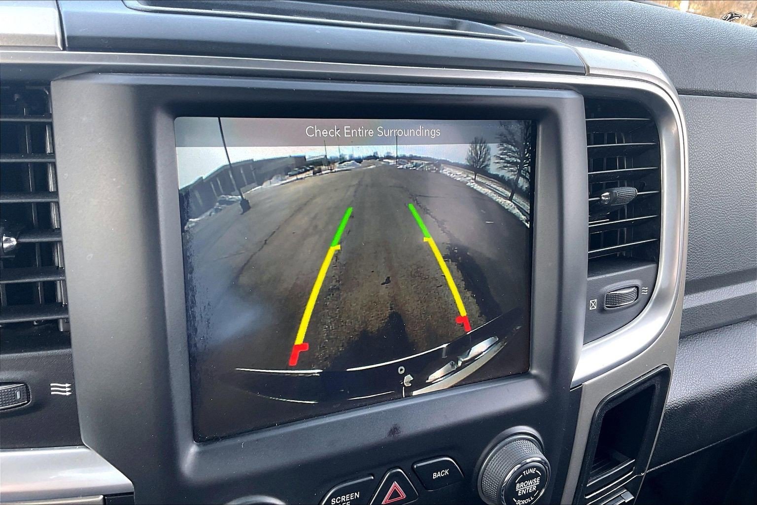 Used 2019 RAM 1500 Classic SLT w/ Luxury Group image 25