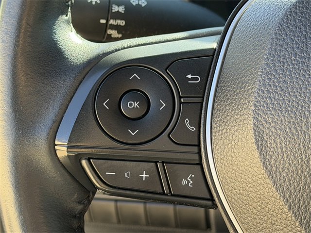 Used 2020 Toyota Corolla SE image 29