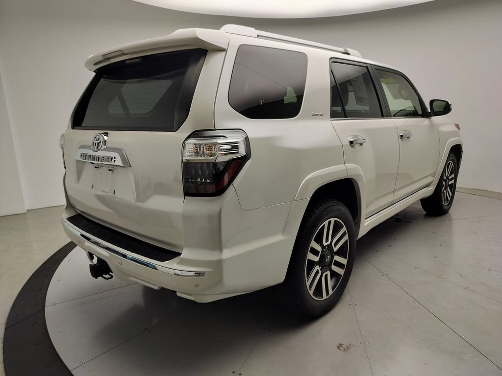 Used 2022 Toyota 4Runner Limited RWD image 3