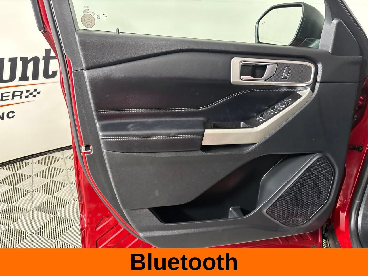 Used 2021 Ford Explorer XLT RWD image 10