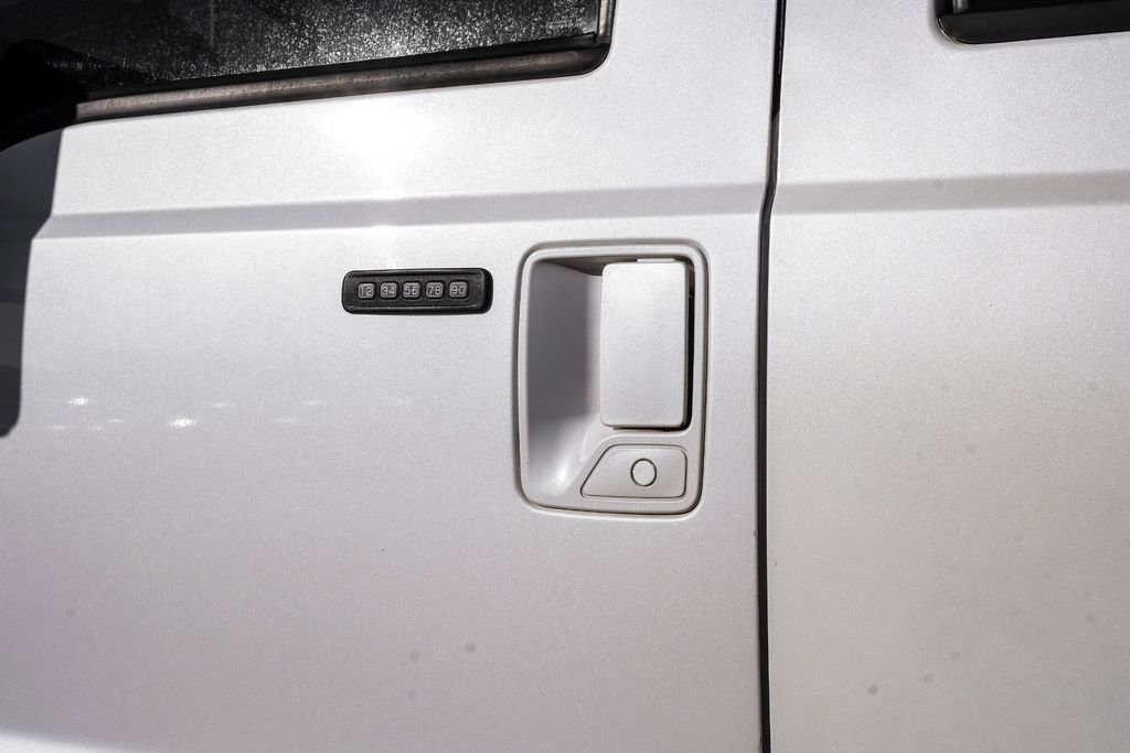 Used 2015 Ford F350 Lariat w/ Lariat Ultimate Package image 43