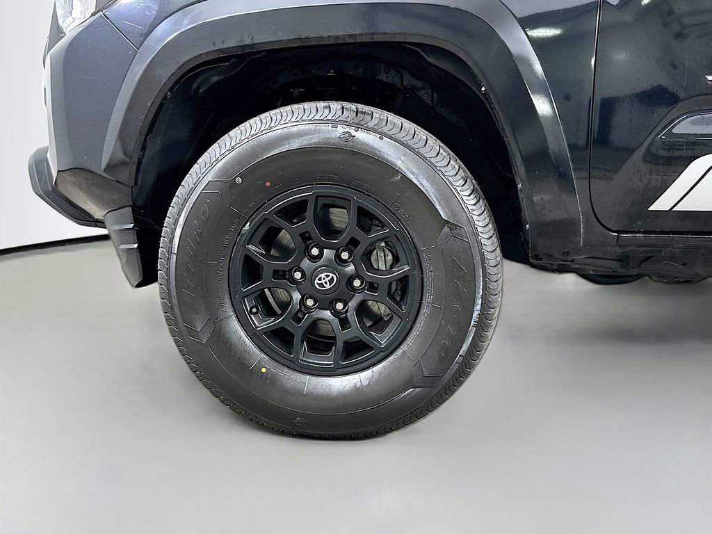 Used 2022 Toyota Tacoma SR5 image 8