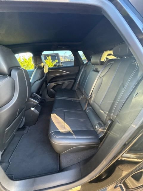 Used 2024 Cadillac Lyriq Luxury RWD image 10