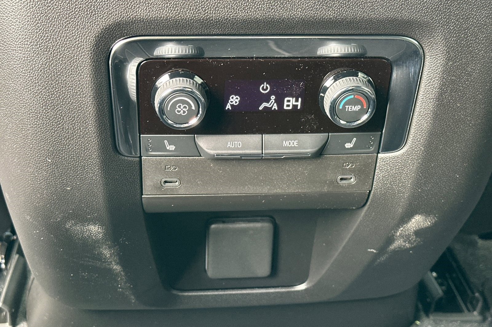 New 2025 Chevrolet Suburban Premier image 14