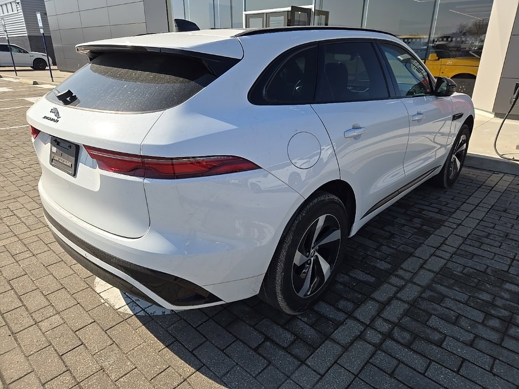 Used 2024 Jaguar F-PACE R-Dynamic S image 5
