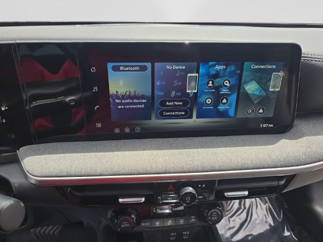 Used 2026 Nissan Kicks SV FWD image 18