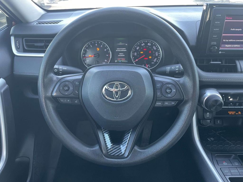 Used 2022 Toyota RAV4 LE image 23