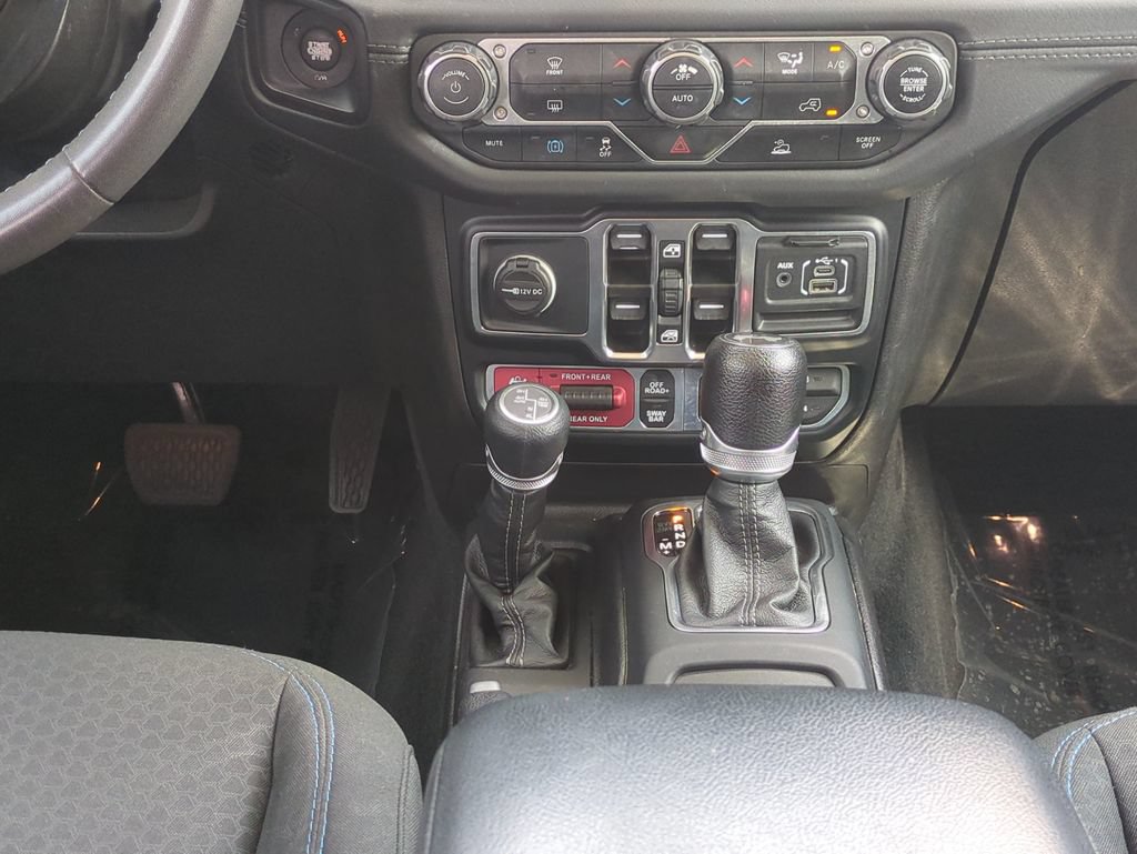 Used 2024 Jeep Wrangler Unlimited Rubicon 4xe AWD/4WD image 20