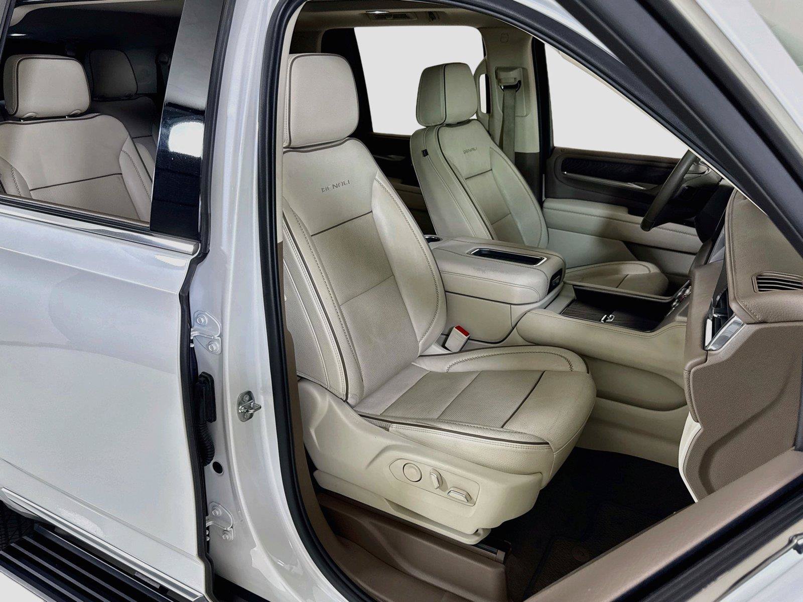 Used 2022 GMC Yukon Denali AWD/4WD image 26