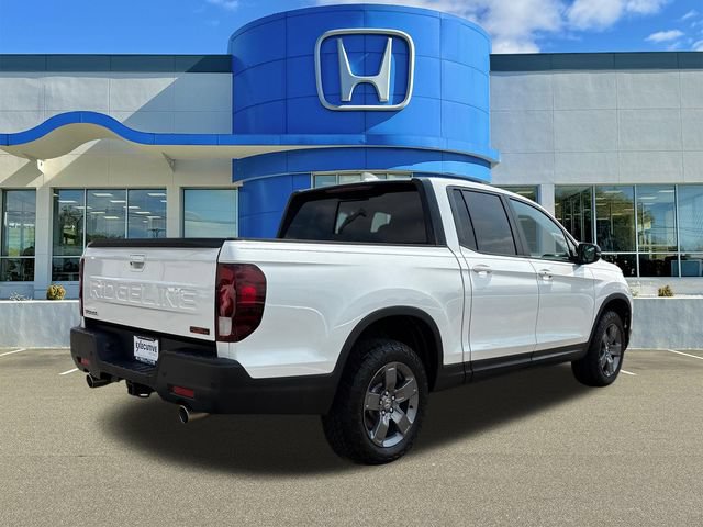 Used 2024 Honda Ridgeline TrailSport image 2