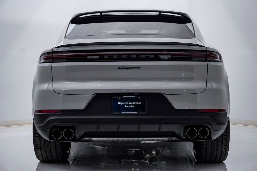 New 2026 Porsche Cayenne Coupe AWD/4WD image 10