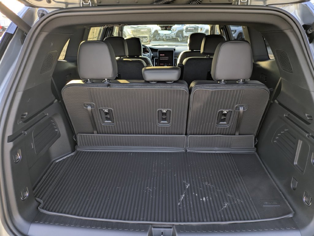 New 2027 GMC Acadia Elevation w/ Elevation Premium Package FWD image 29