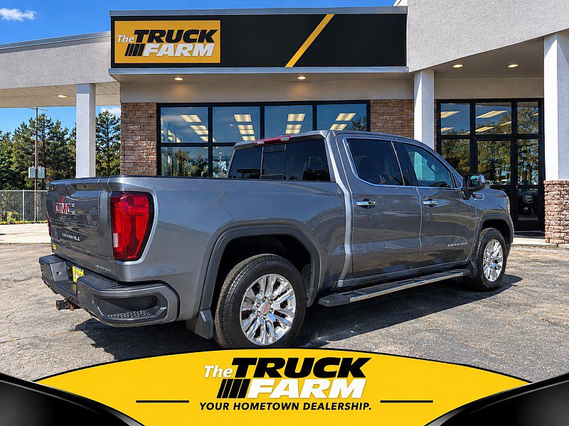 Used 2022 GMC Sierra 1500 Denali w/ Driver Alert Package II AWD/4WD image 2