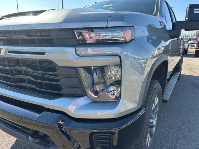 New 2026 Chevrolet Silverado 2500 Custom w/ Custom Value Package image 9
