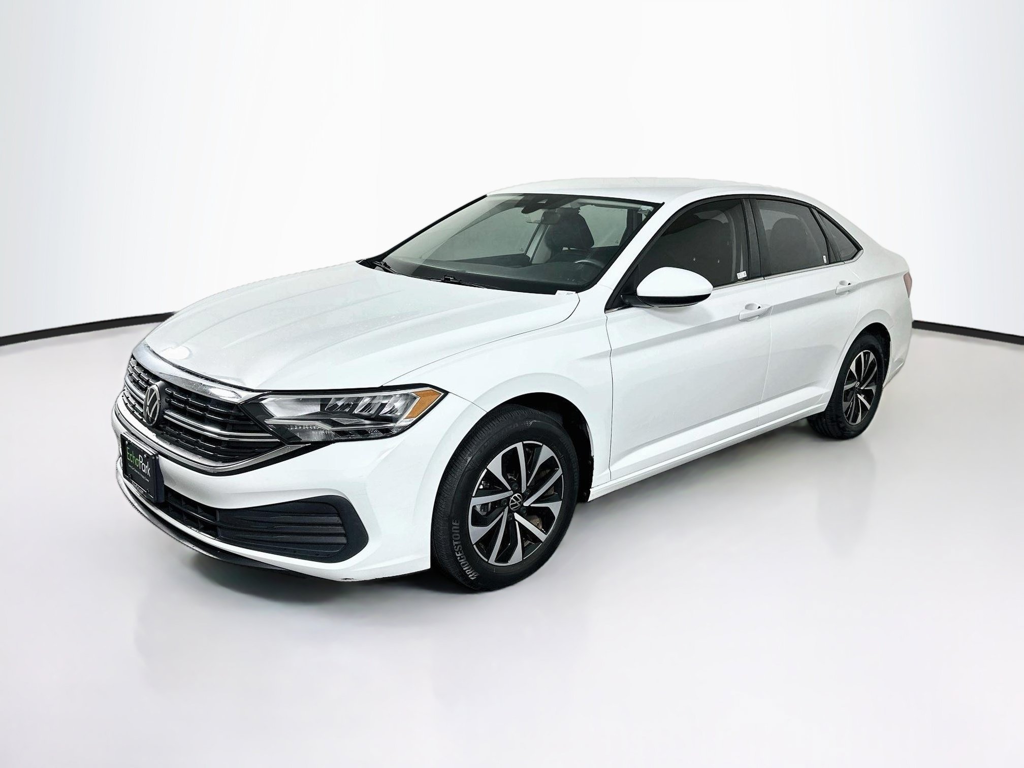 Used 2024 Volkswagen Jetta S FWD image 3