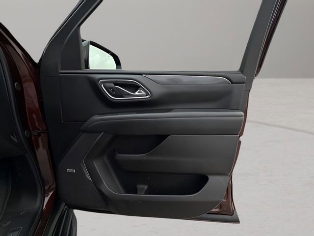 Used 2023 Chevrolet Suburban RST w/ Luxury Package image 42