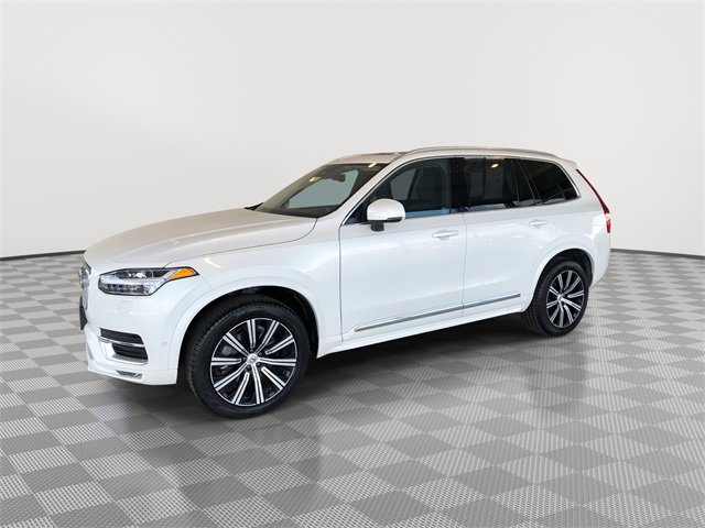 Used 2025 Volvo XC90 B6 Plus image 6