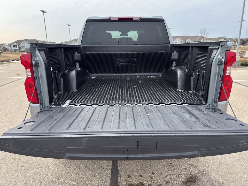 Used 2025 Chevrolet Silverado 1500 LT AWD/4WD image 12