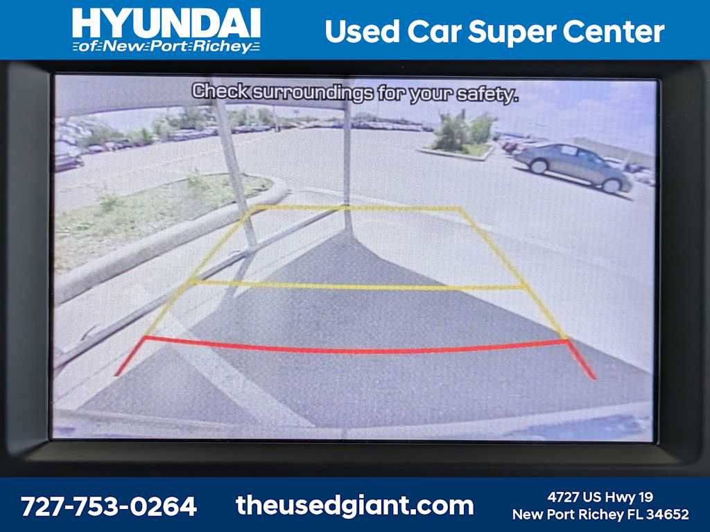 Used 2020 Hyundai Santa Fe SE image 22