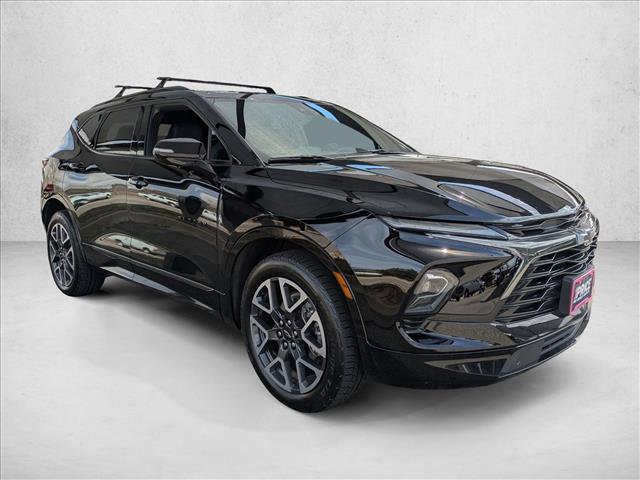 Used 2023 Chevrolet Blazer RS w/ Driver Confidence II Package AWD/4WD image 3