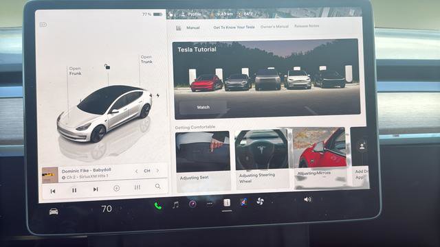 Used 2023 Tesla Model 3 Standard Range image 12