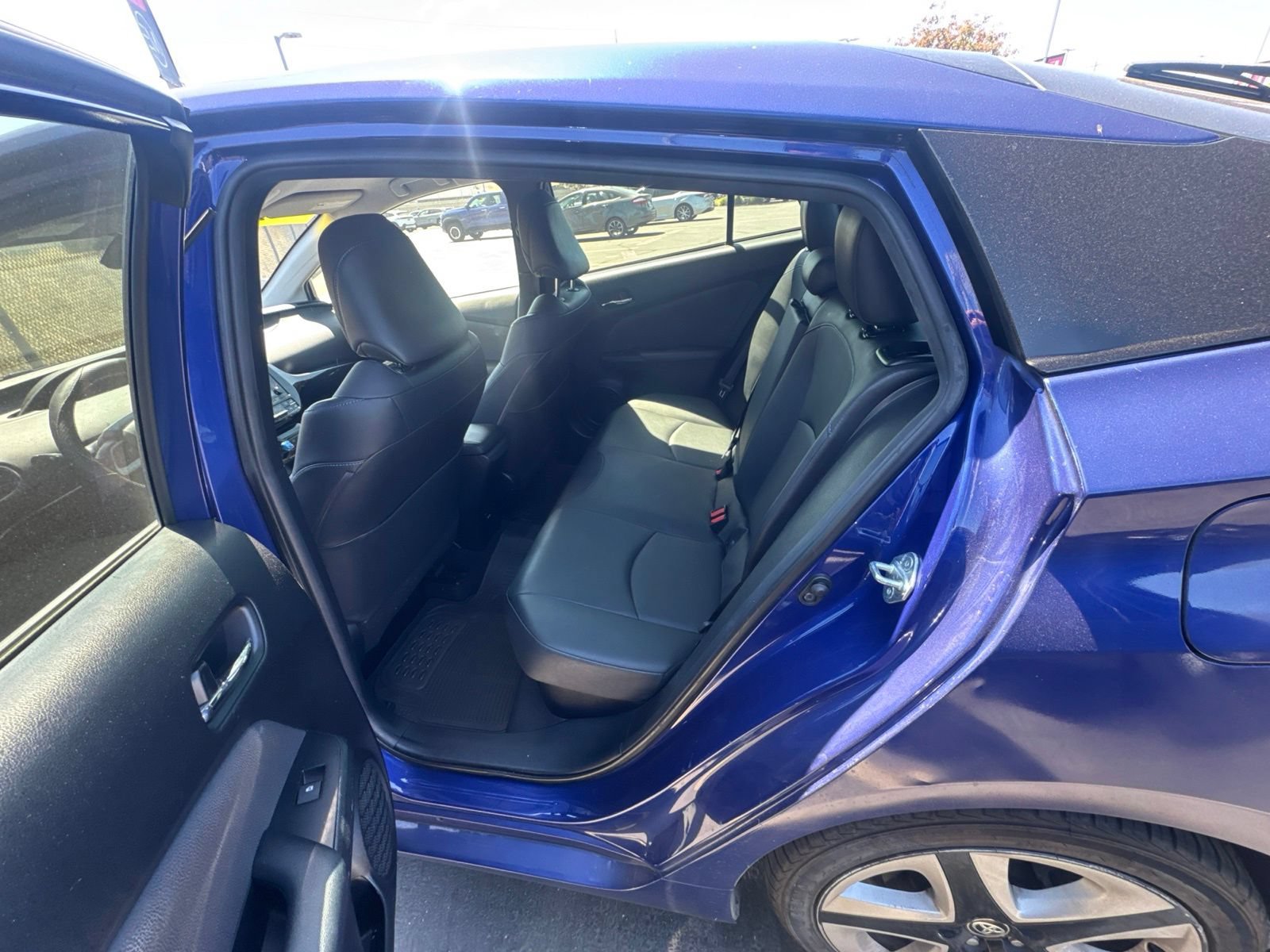 Used 2016 Toyota Prius Three Touring FWD image 16
