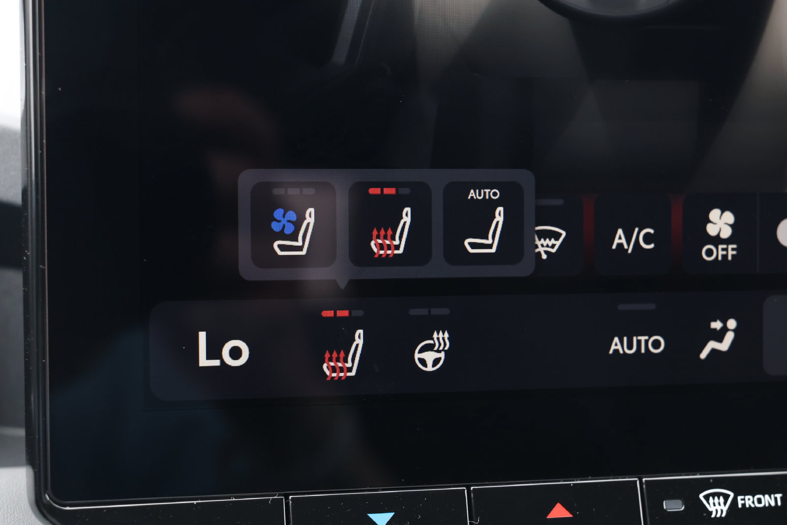New 2026 Toyota RAV4 XSE AWD/4WD image 4