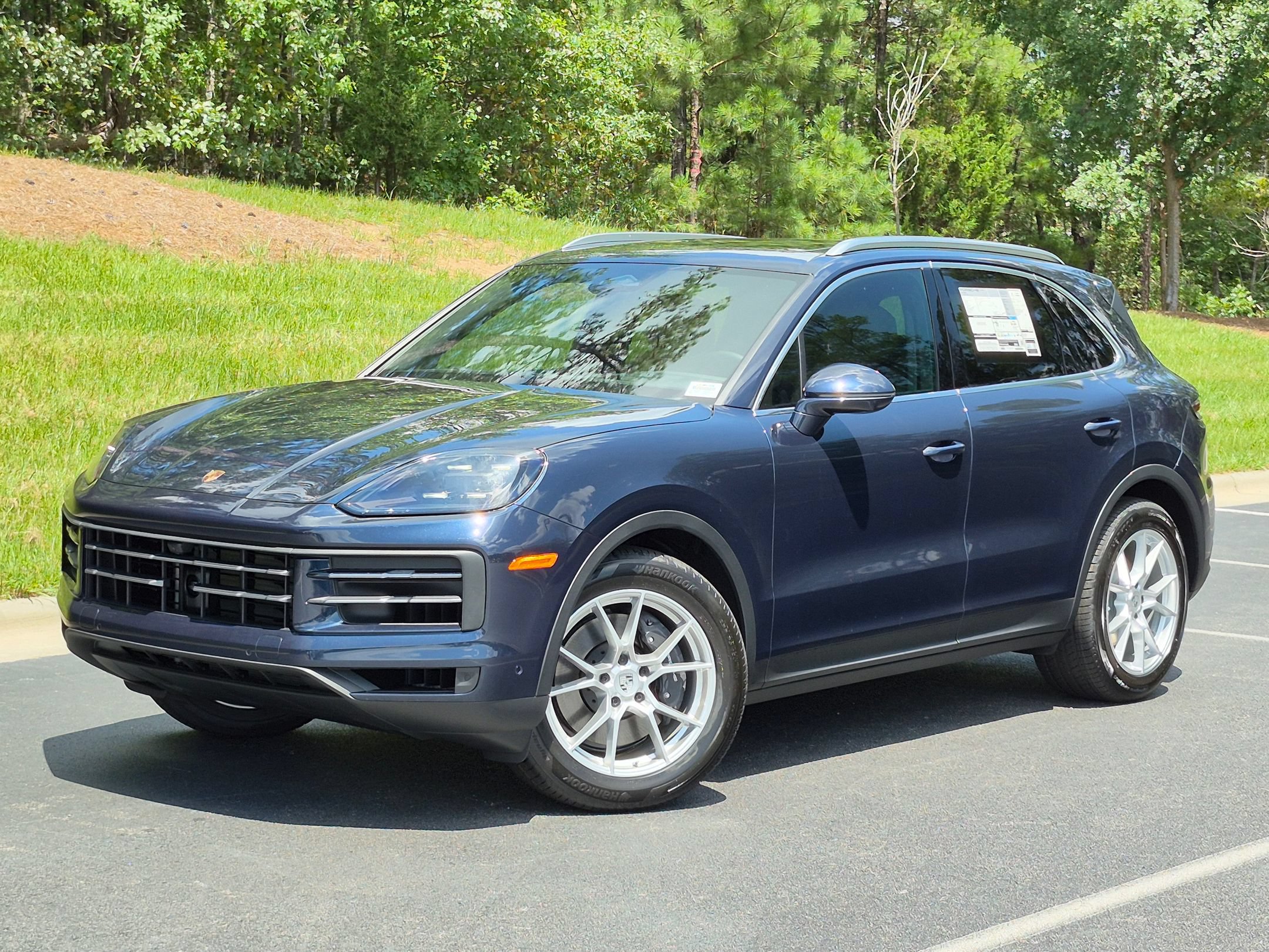 New 2026 Porsche Cayenne AWD/4WD image 1