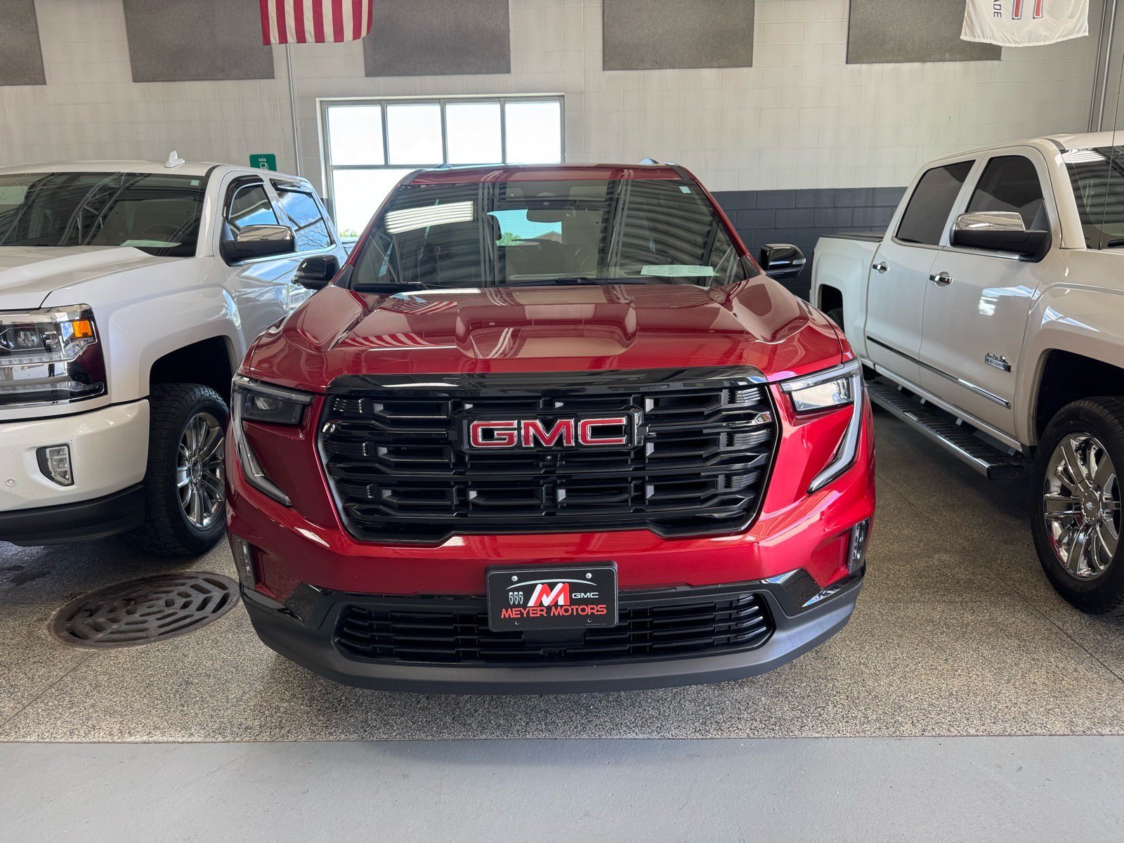 Used 2024 GMC Acadia Elevation w/ Black Edition AWD/4WD image 2