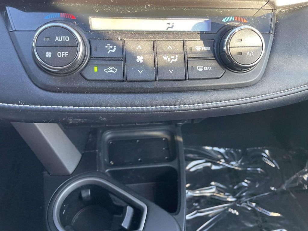 Used 2016 Toyota RAV4 XLE image 40