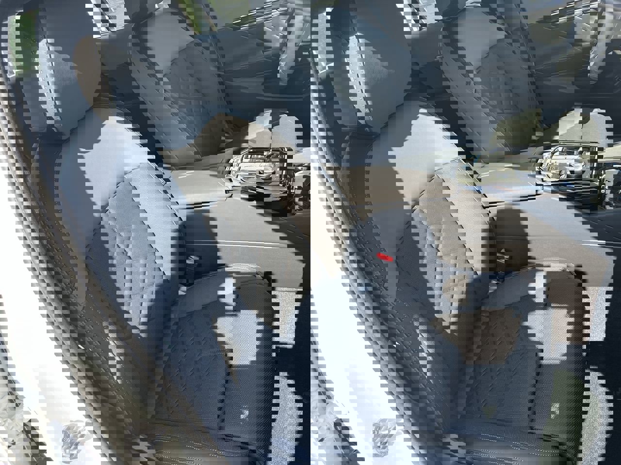 Used 2025 BMW i5 M60 w/ Premium Package image 37