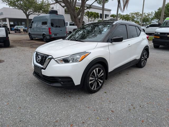 Used 2020 Nissan Kicks SV image 3
