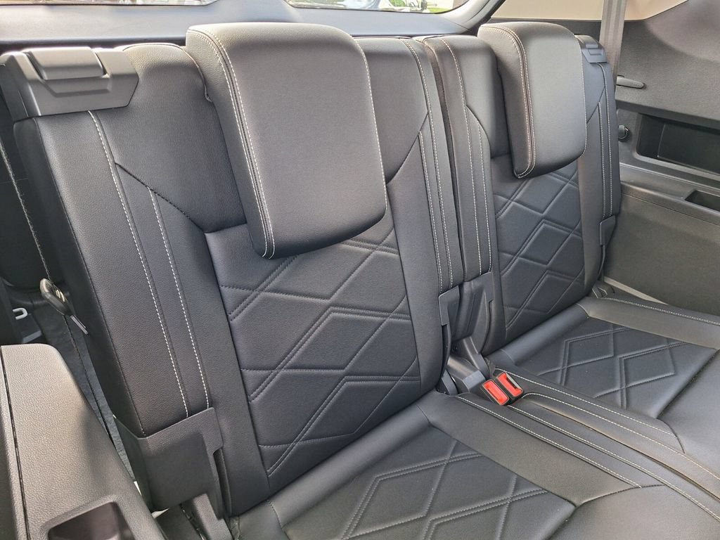 Used 2025 Volkswagen Atlas SE FWD image 31