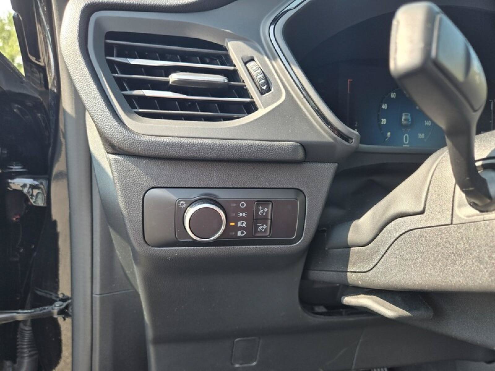 Used 2025 Ford Escape ST-Line FWD image 11