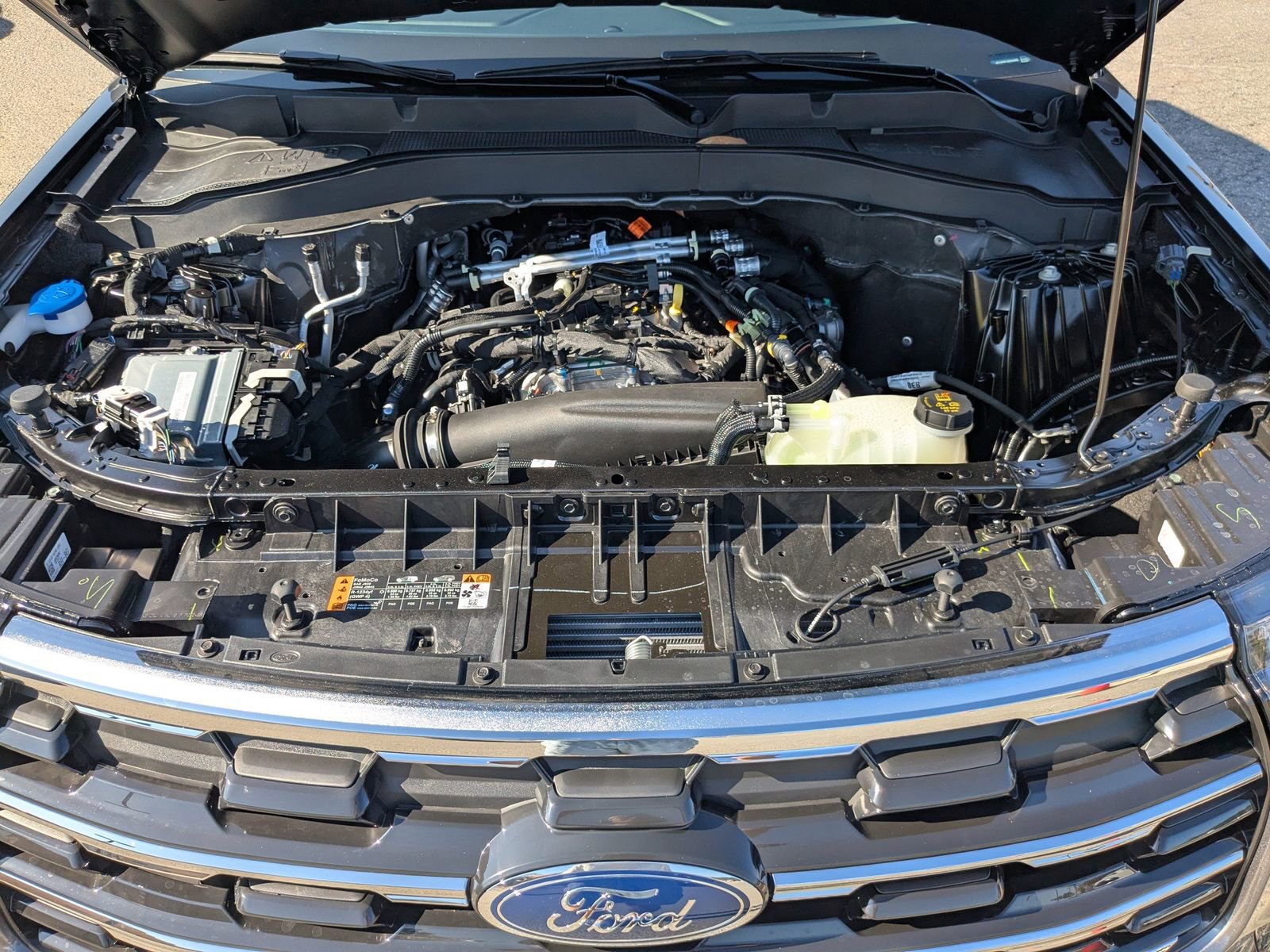 New 2026 Ford Explorer Active w/ Active Comfort Package image 14