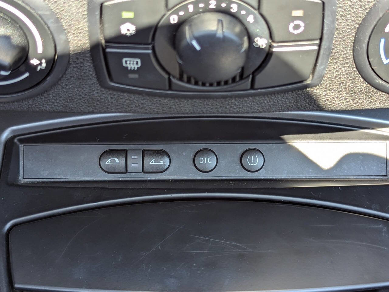 Used 2008 BMW Z4 3.0i image 26