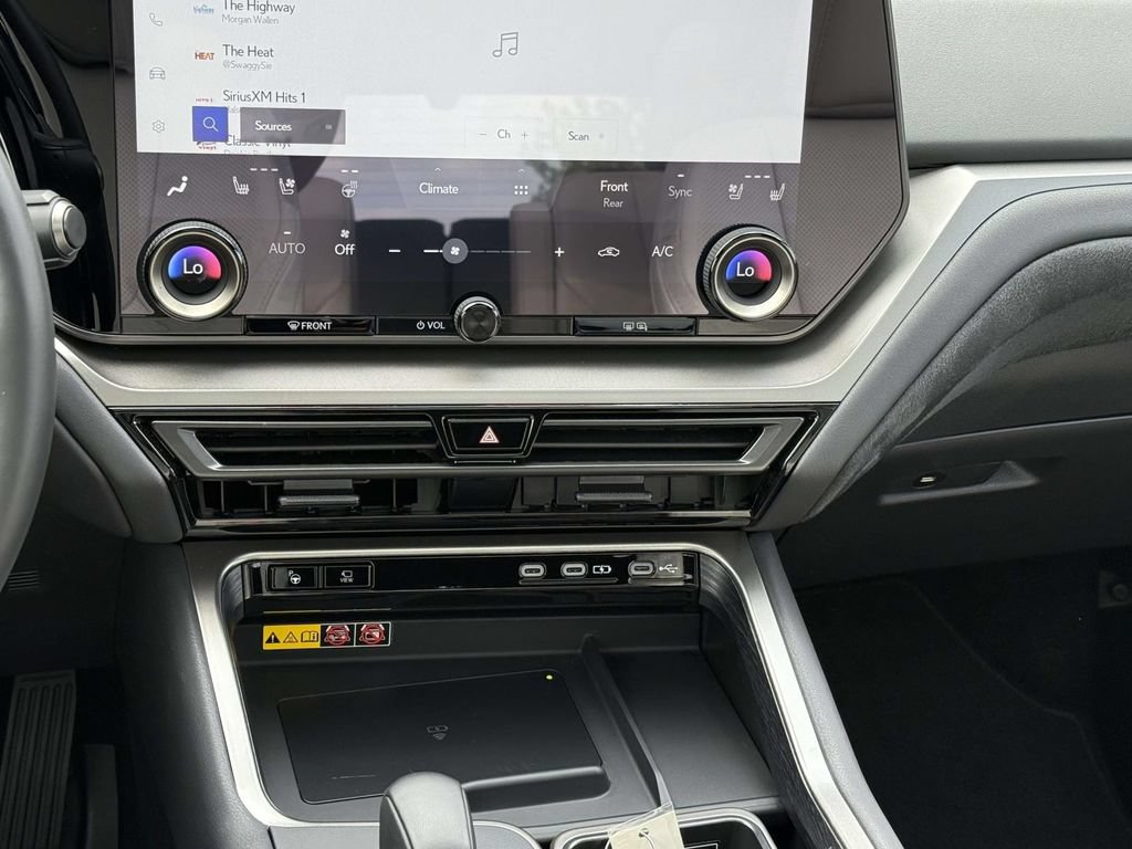 Used 2026 Lexus TX 550h AWD Plug-In Hybrid image 20