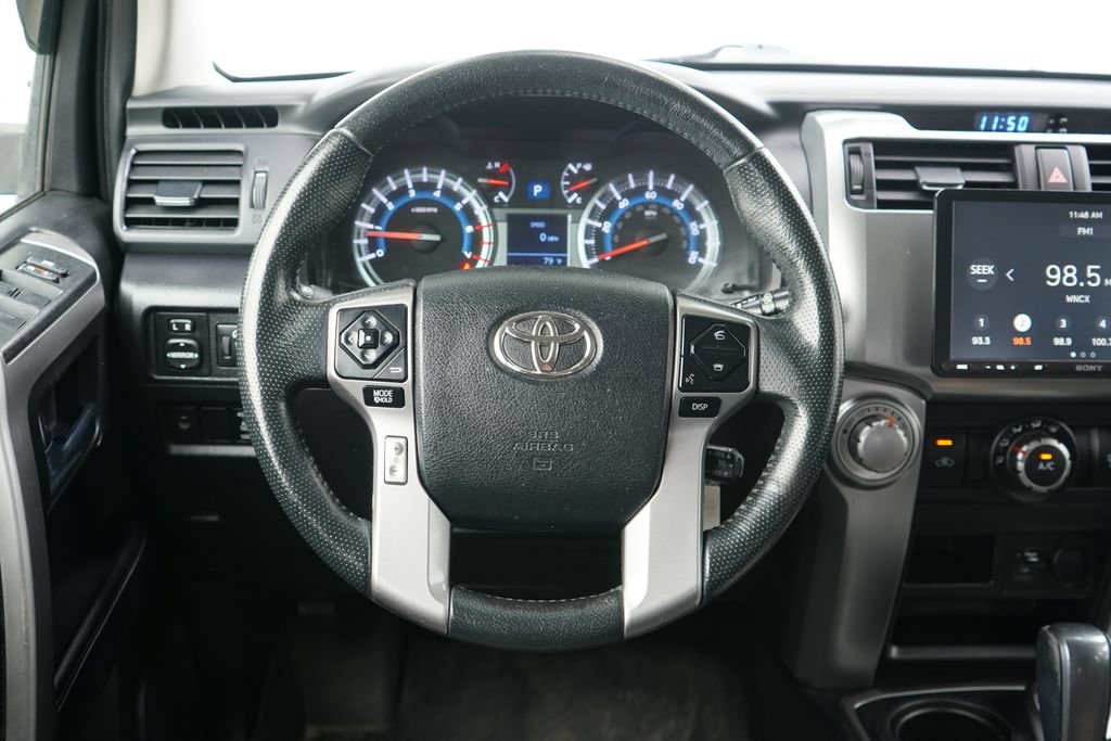 Used 2018 Toyota 4Runner SR5 AWD/4WD image 14