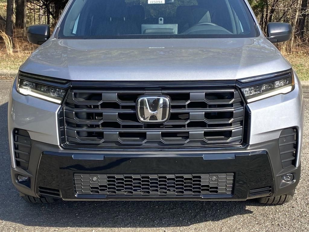New 2026 Honda Pilot Sport image 27