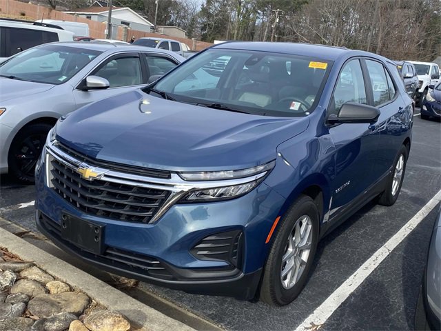 Used 2024 Chevrolet Equinox LS image 3