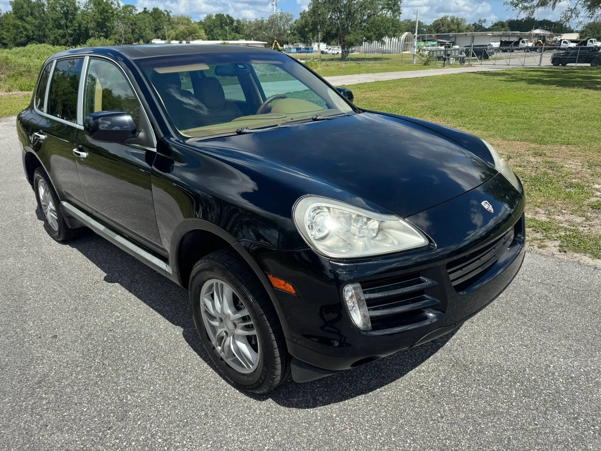 Used 2009 Porsche Cayenne AWD/4WD image 4
