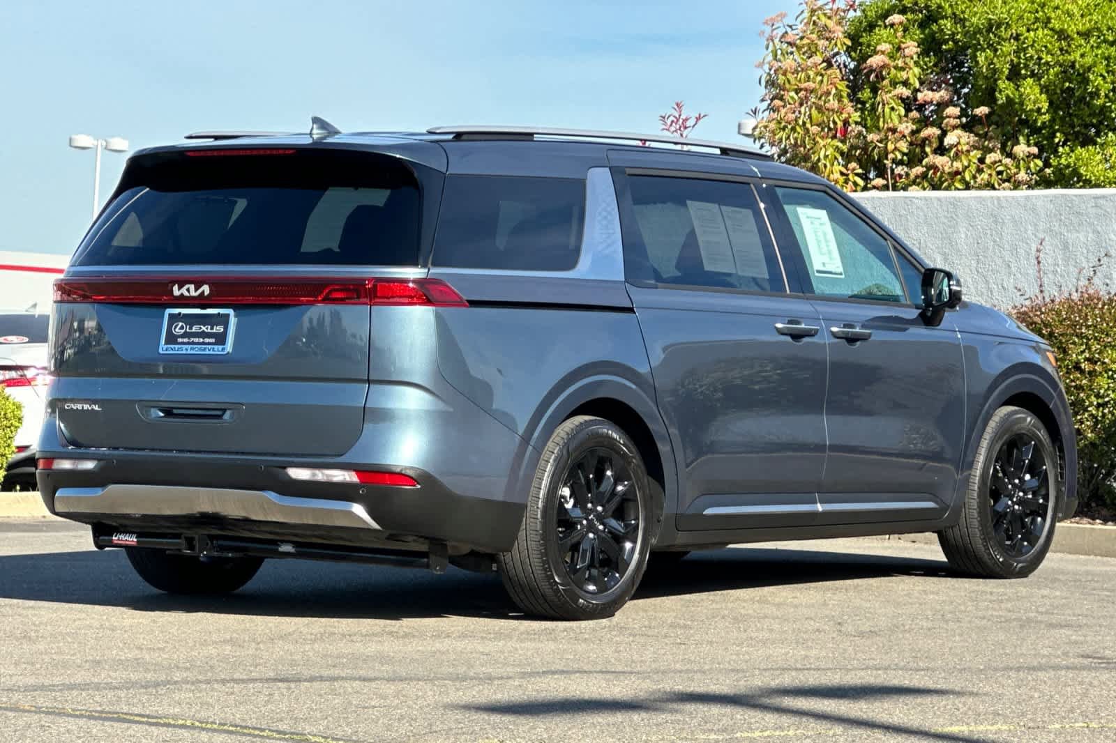 Used 2024 Kia Carnival SX image 2