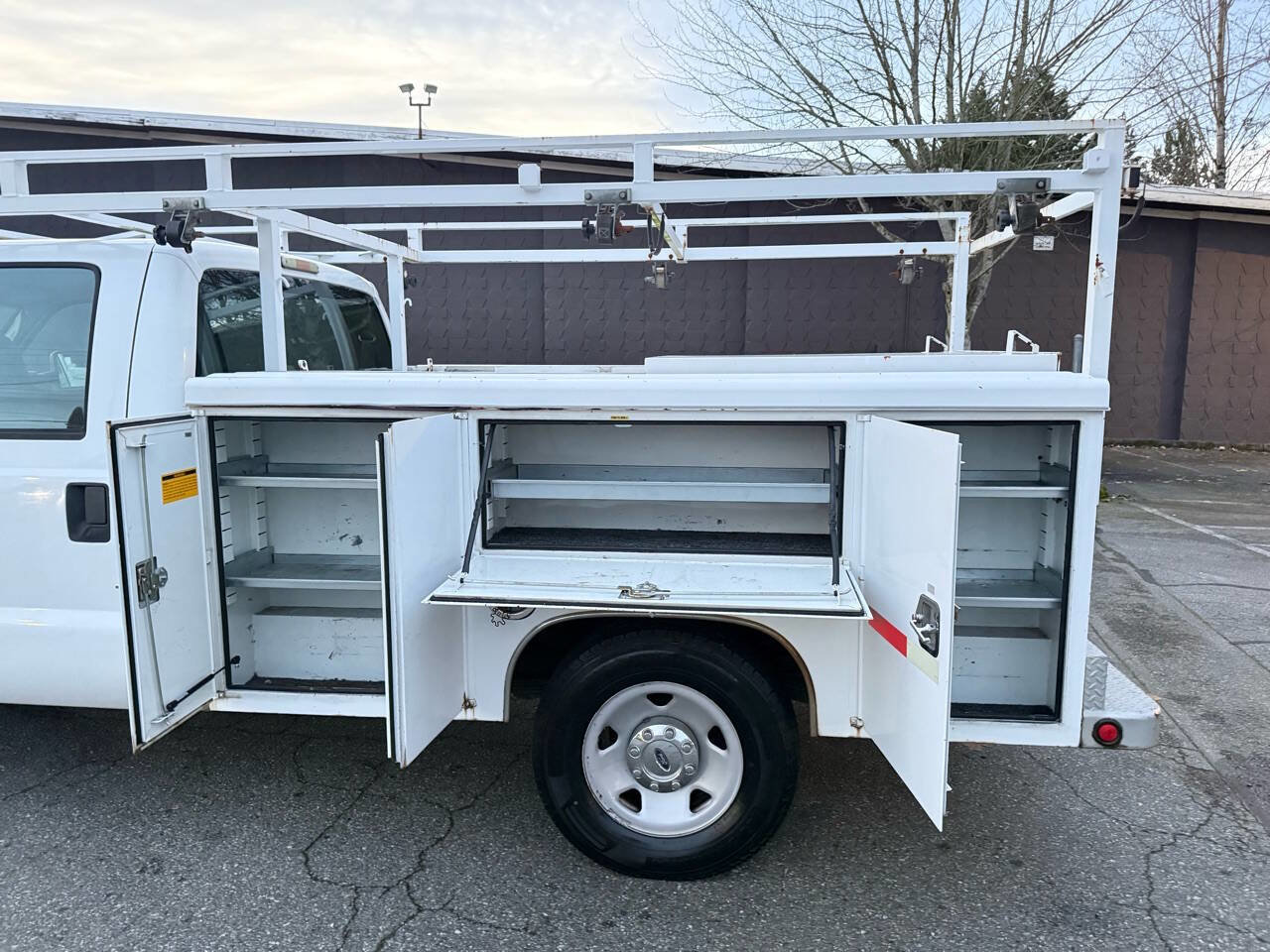 Used 2008 Ford F350 Lariat image 27