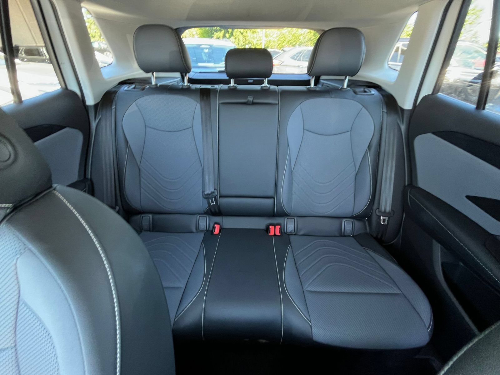 Used 2026 Volkswagen Tiguan SE FWD image 40
