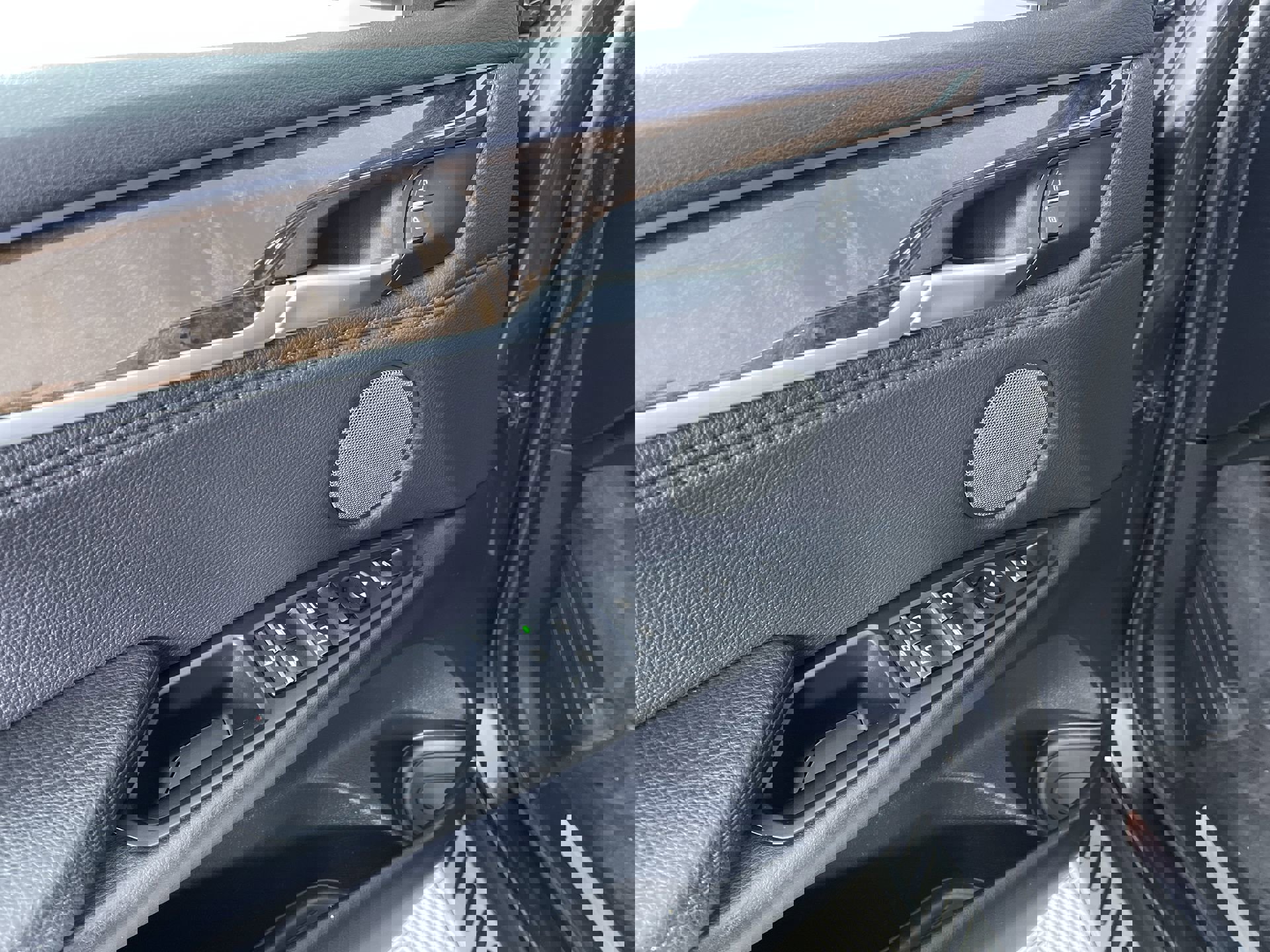 Used 2015 BMW X5 xDrive35i image 14