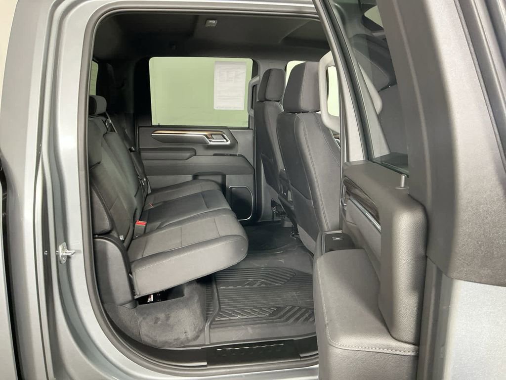 Used 2025 Chevrolet Silverado 2500 LT w/ All Star Edition image 14