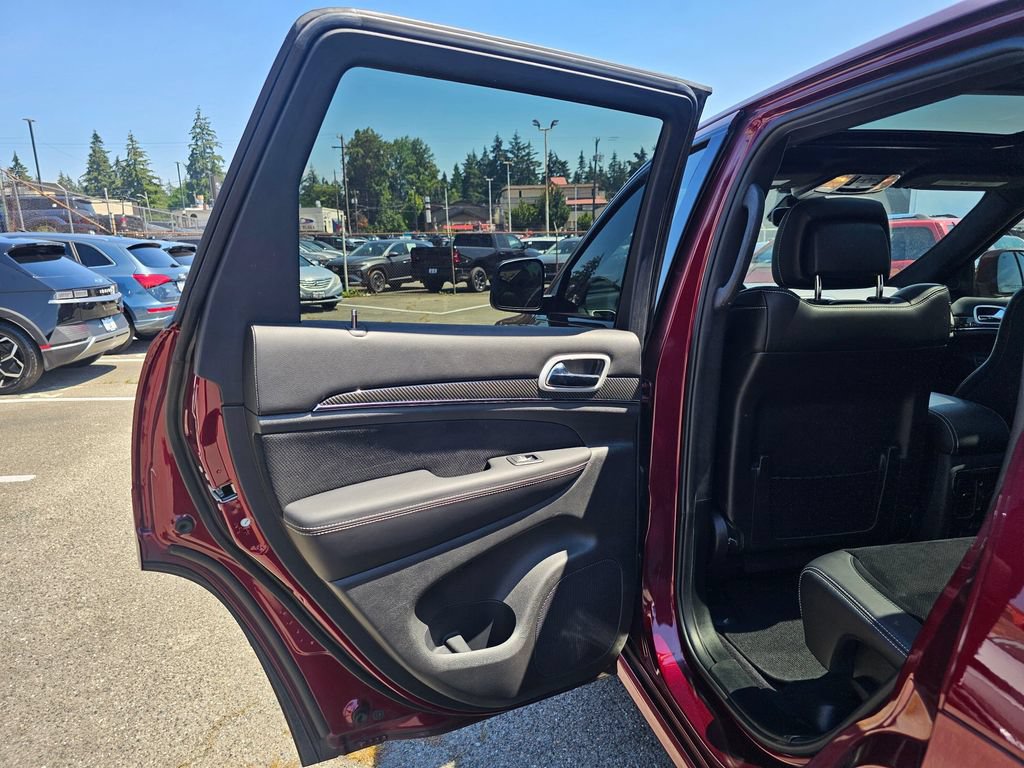 Used 2018 Jeep Grand Cherokee SRT w/ Trailer Tow Group IV AWD/4WD image 16