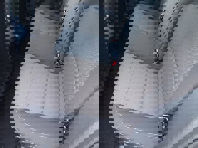 Used 2023 Kia Forte LXS image 7