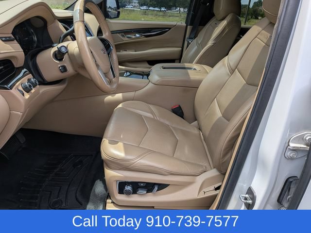 Used 2020 Cadillac Escalade ESV Platinum AWD/4WD image 16